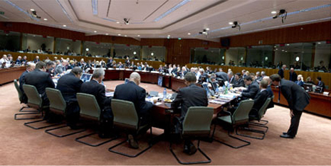 Euroområdets finansministrar samlades måndagen 8 oktober 2012 till Europeiska stabilitetsmekanismens första möte. Foto: Europeiska unionens råd