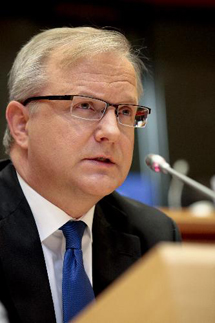 Komission varapuheenjohtaja Rehn on varovaisen optimistinen tulevien talousnäkymien suhteen Kuva: Euroopan komissio