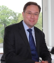 Ulkoasiainneuvos Niklas Lindqvist vastaa EU-edustustossa muun muassa Venäjä-asioista.