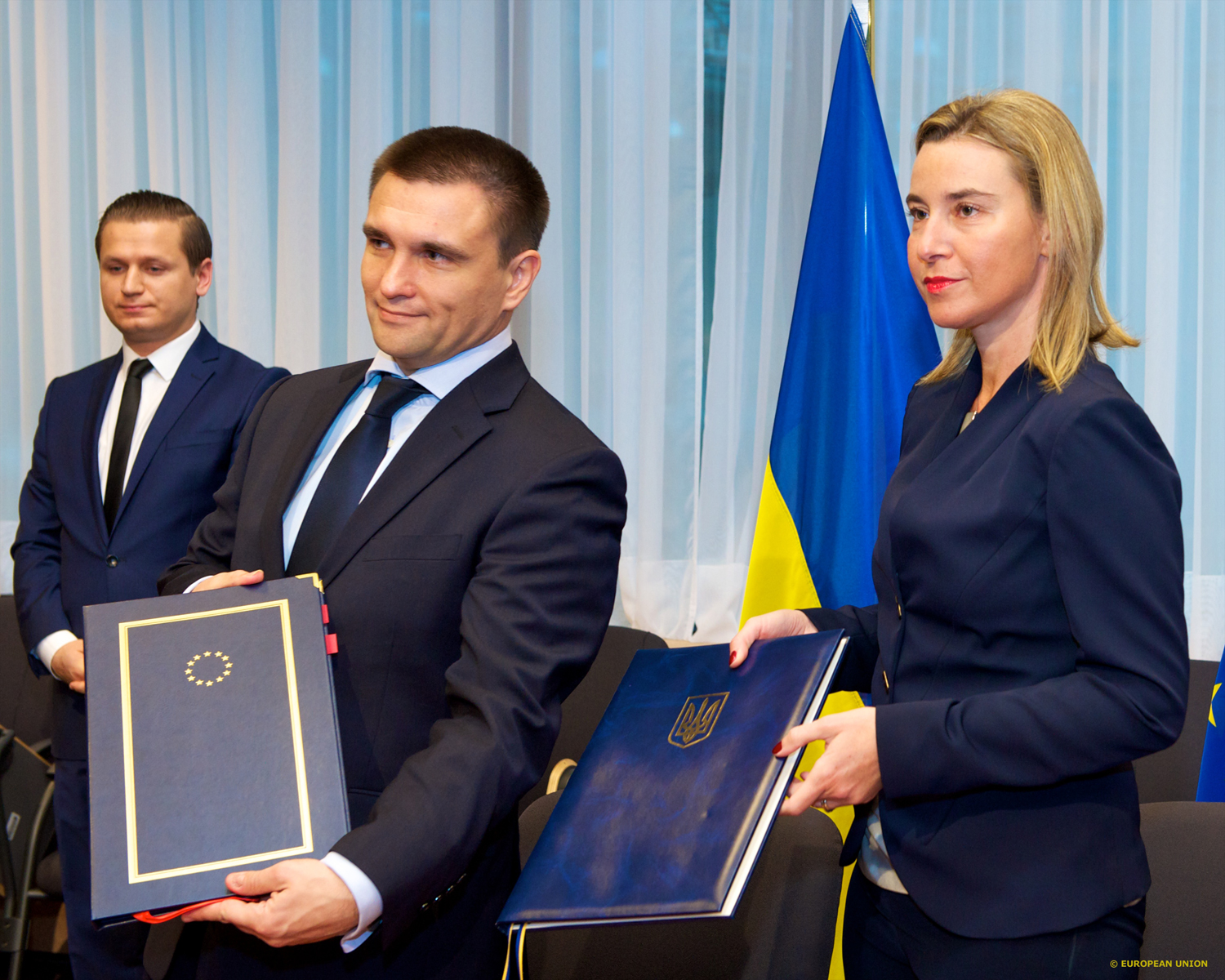 EUAM Ukraina -siviilikriisinhallintamissio aloittaa työnsä 1. joulukuuta. Kuvassa Ukrainan ulkoministeri Klimkin ja EU:n ulkoasioiden ja turvallisuuspolitiikan korkea edustaja Mogherini. ©Euroopan unioni 2014