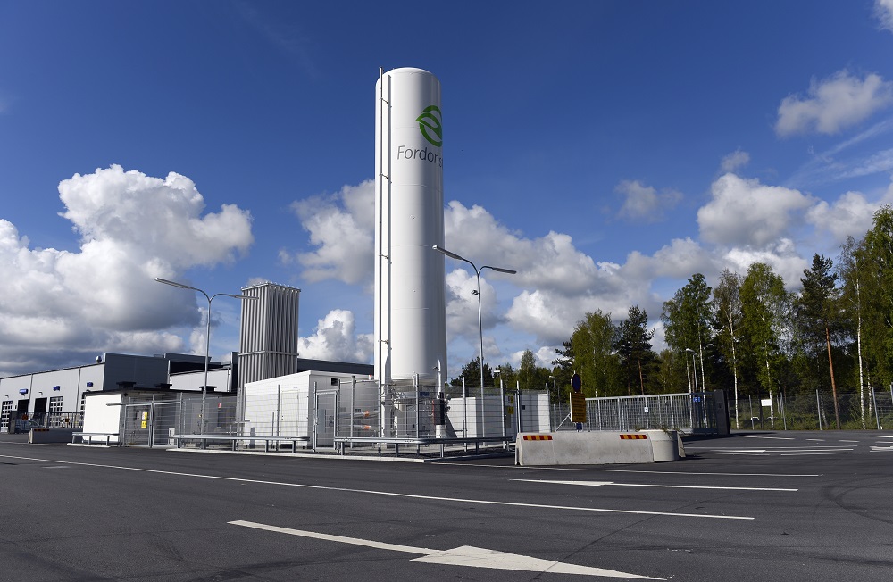 Polttoaineena käytettävä biokaasu on yksi biotuotannon mahdollisuuksista. Kuva Ruotsista.