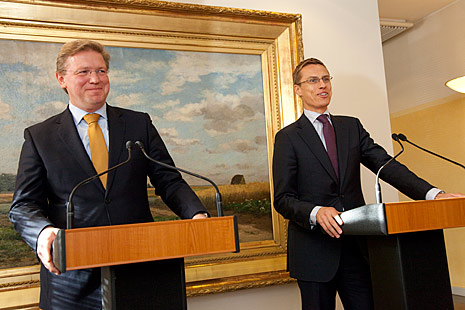 Commissioner Füle and Minister Stubb discussed EU enlargement issues in Helsinki on 18 October. Photo: MFA/Eero Kuosmanen.