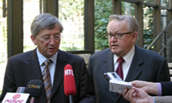 Pmi Juncker ja presidentti Ahtisaari